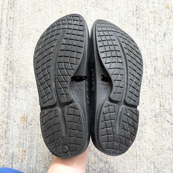 OOFOS NWT OOAHH SLIDE SANDAL Black Recovery Slides Comfy M10/W12 Unisex - Picture 4 of 6